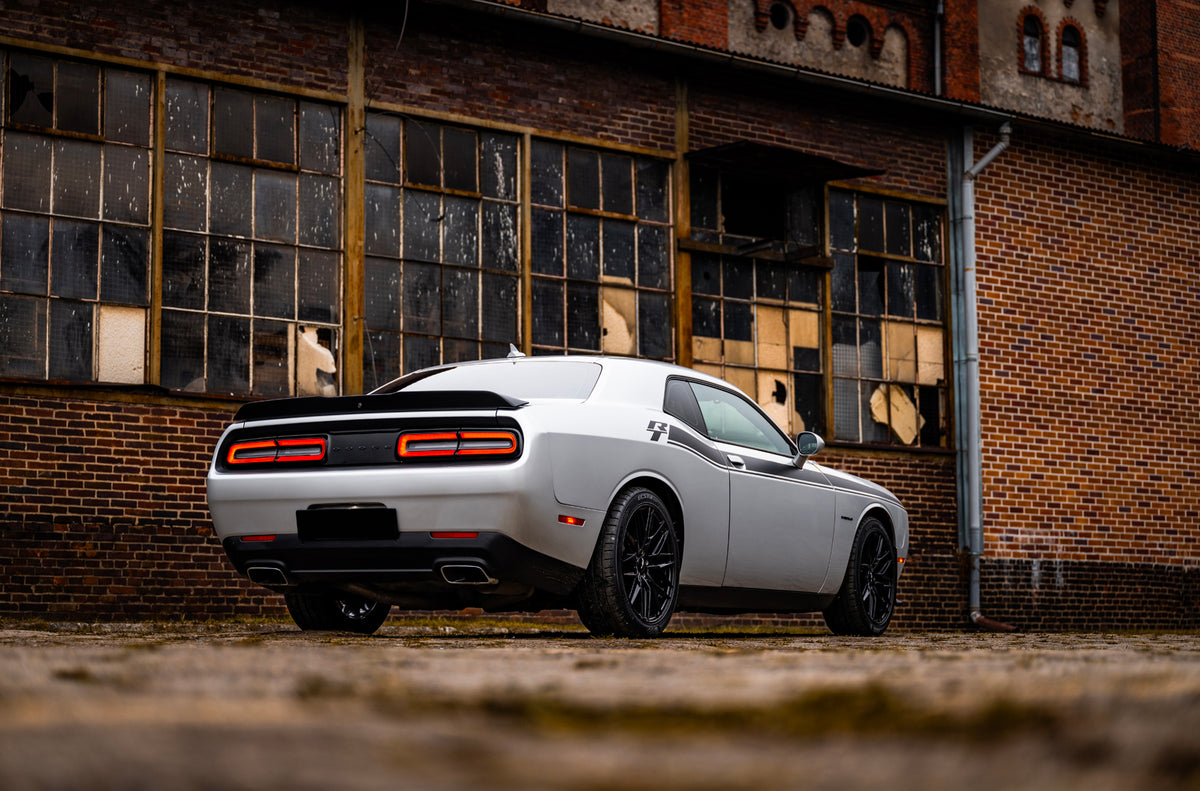 Alu kola Dodge Challenger Japan Racing JR28 Gloss Black