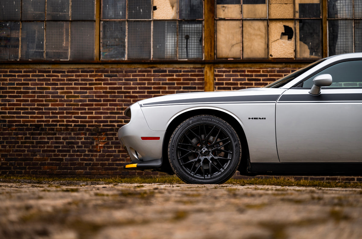 Alu kola Dodge Challenger Japan Racing JR28 Gloss Black