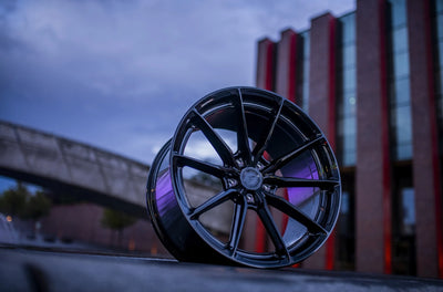 Alufelgen Japan Racing JR37 9x20 5x120 ET30 72.6 Schwarz