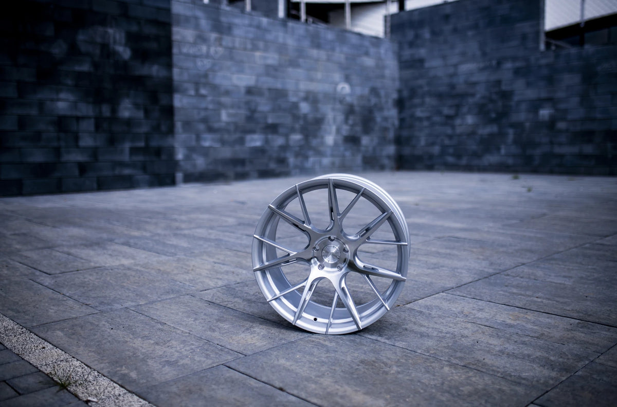 Alu kola Japan Racing JR42 Silver Machined Face