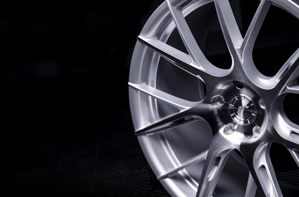 Alu kola Japan Racing JR42 Silver Machined Face