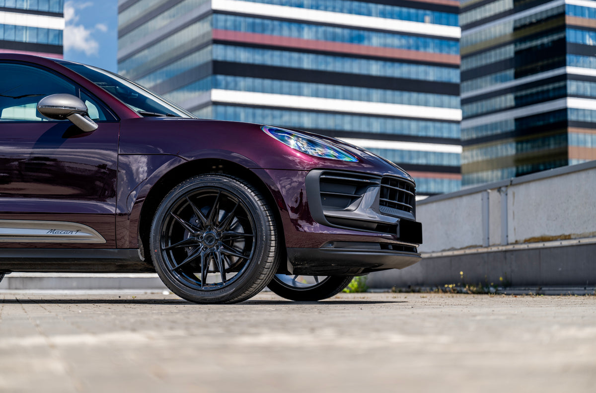 Alu kola Porsche Macan Japan Racing JR44 Gloss Black