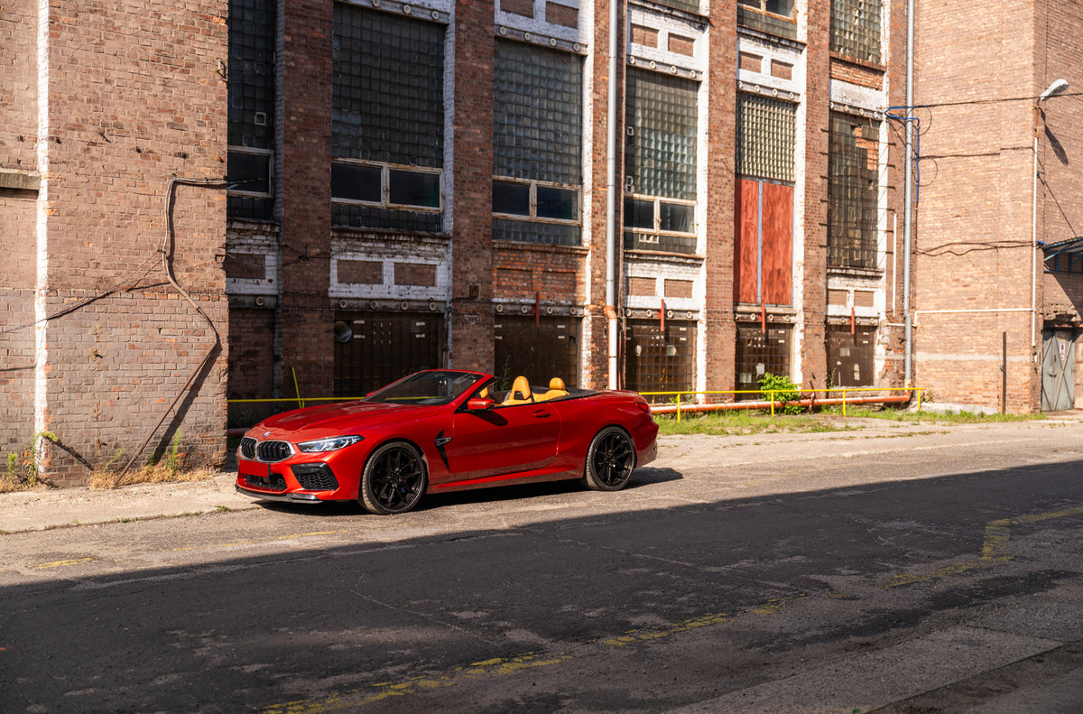 BMW 8 Series / M8