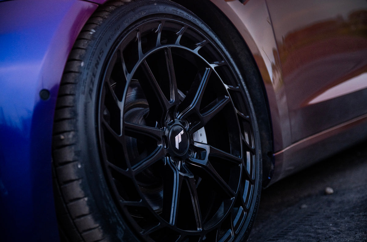Alu kola Tesla Model 3 Japan Racing JR45 Gloss Black
