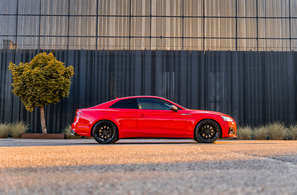 Alu kola Audi A5 / S5 / RS5 Japan Racing JR46 Gloss Black