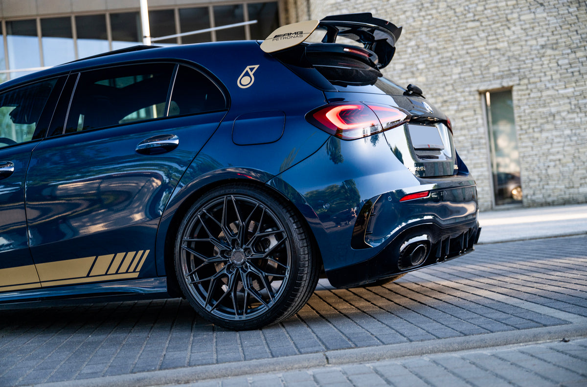 Alu kola Mercedes-Benz A Class / A35 / A45 Japan Racing JR46 Hyper Gray