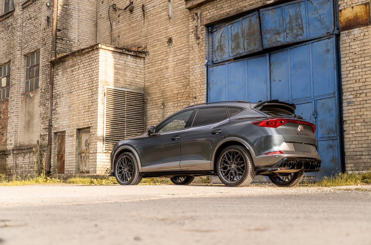Alu kola Cupra Formentor Japan Racing JR46 Hyper Gray
