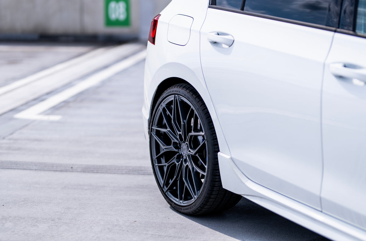 Alu kola Volkswagen Golf / R / GTI Japan Racing JR46 Hyper Gray