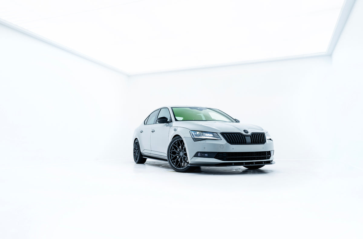 Alu kola Skoda Superb Japan Racing JR46 Hyper Gray