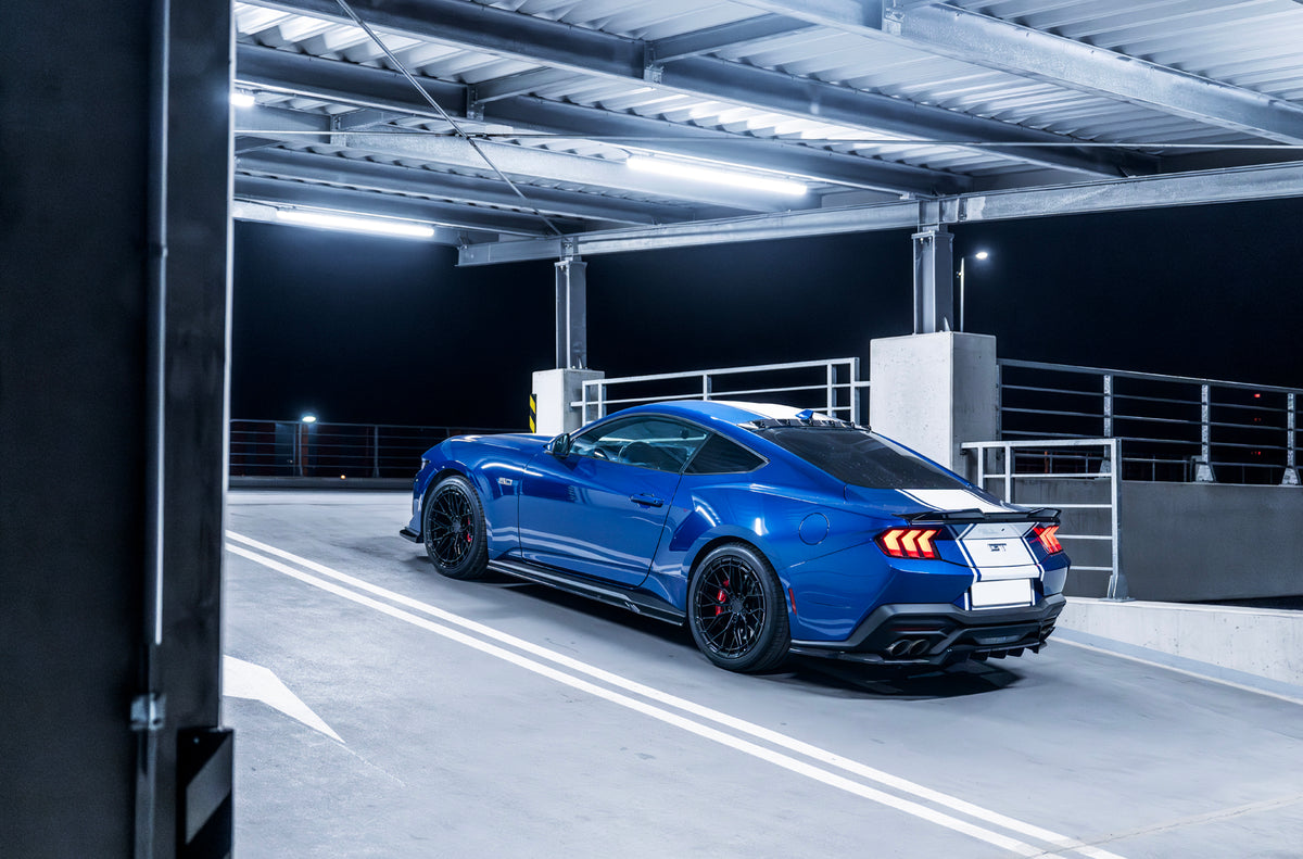 Alu kola Ford Mustang Japan Racing JR48 Gloss Black