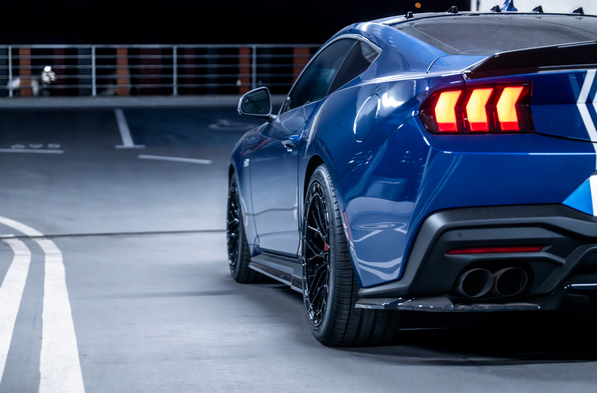 Alu kola Ford Mustang Japan Racing JR48 Gloss Black