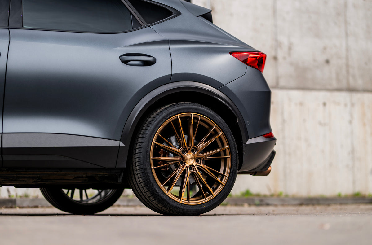 Alu kola Cupra Formentor Japan Racing JR52 Platinum Bronze