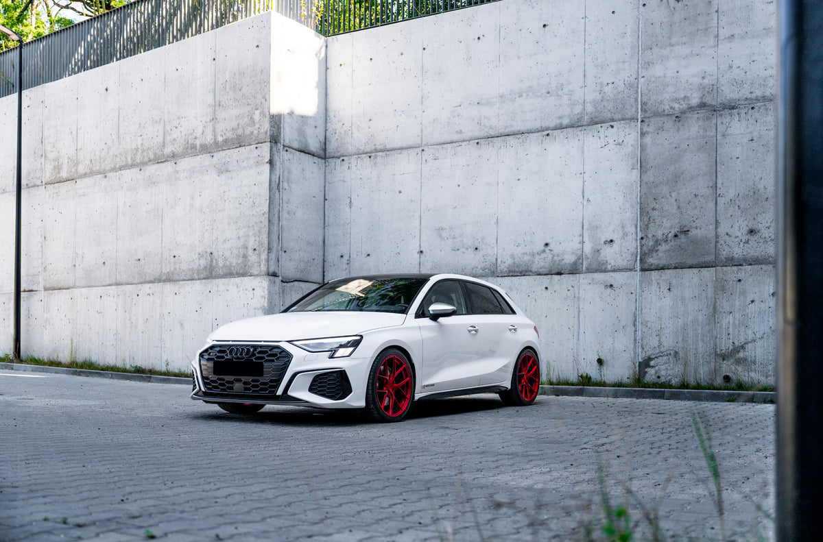 Alu kola Audi A3 / S3 / RS3 Japan Racing SL01 Gloss Candy Apple Red