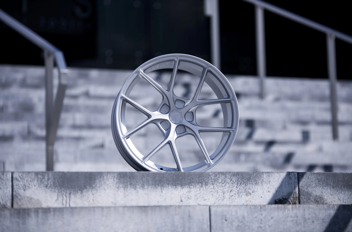 Alu kola Japan Racing SL01 19x9,5 ET40 5x120 Matt Silver