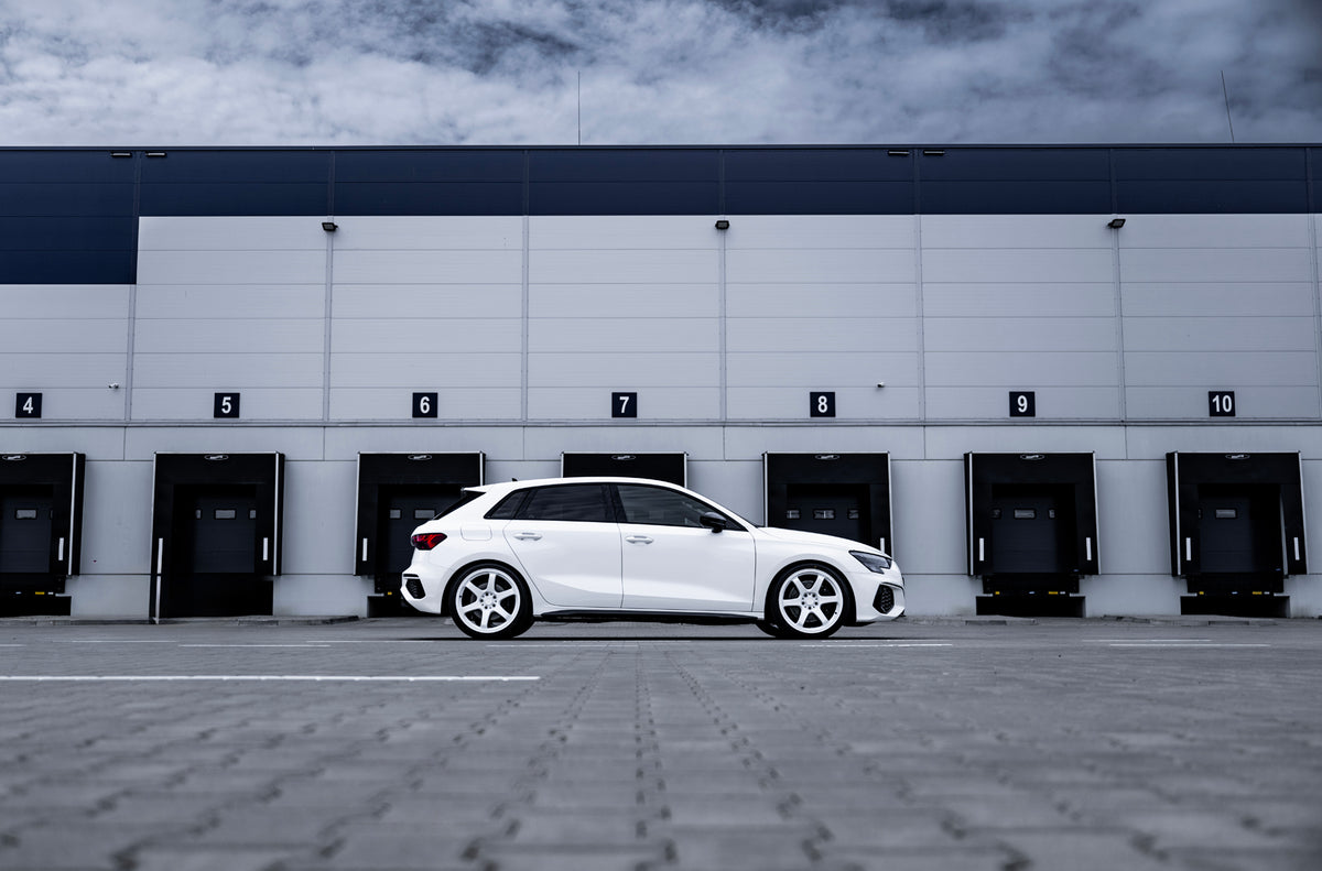 Alu kola Audi A3 / S3 / RS3 Japan Racing SL03 White
