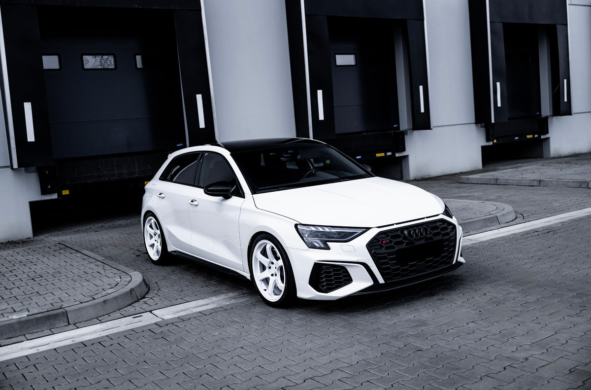 Alu kola Audi A3 / S3 / RS3 Japan Racing SL03 White