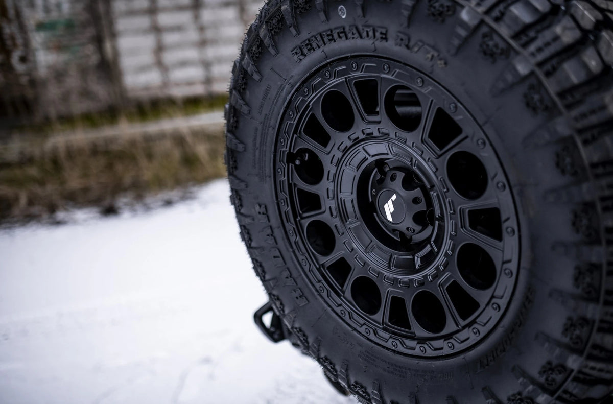Alu kola Jeep Wrangler Japan Racing JRX10 Matt Black