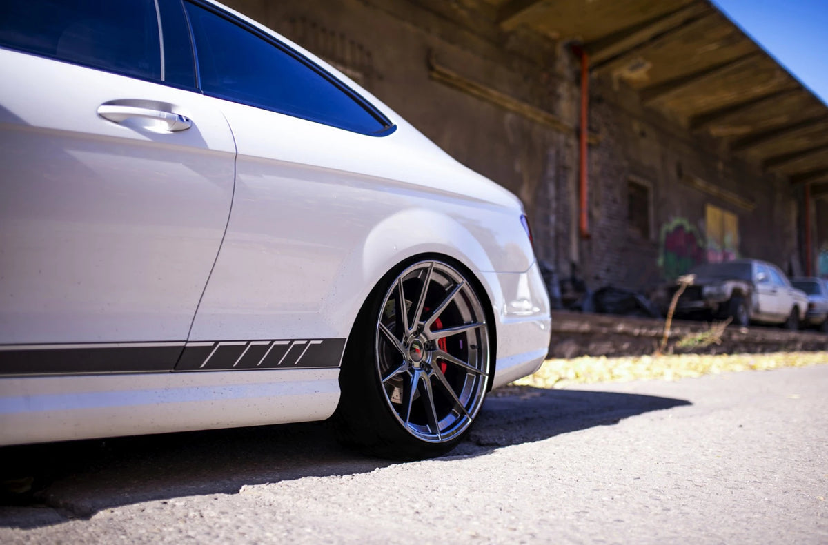 Alu kola Mercedes Benz C Class C43 C63 Japan Racing JR36 Hyper Black