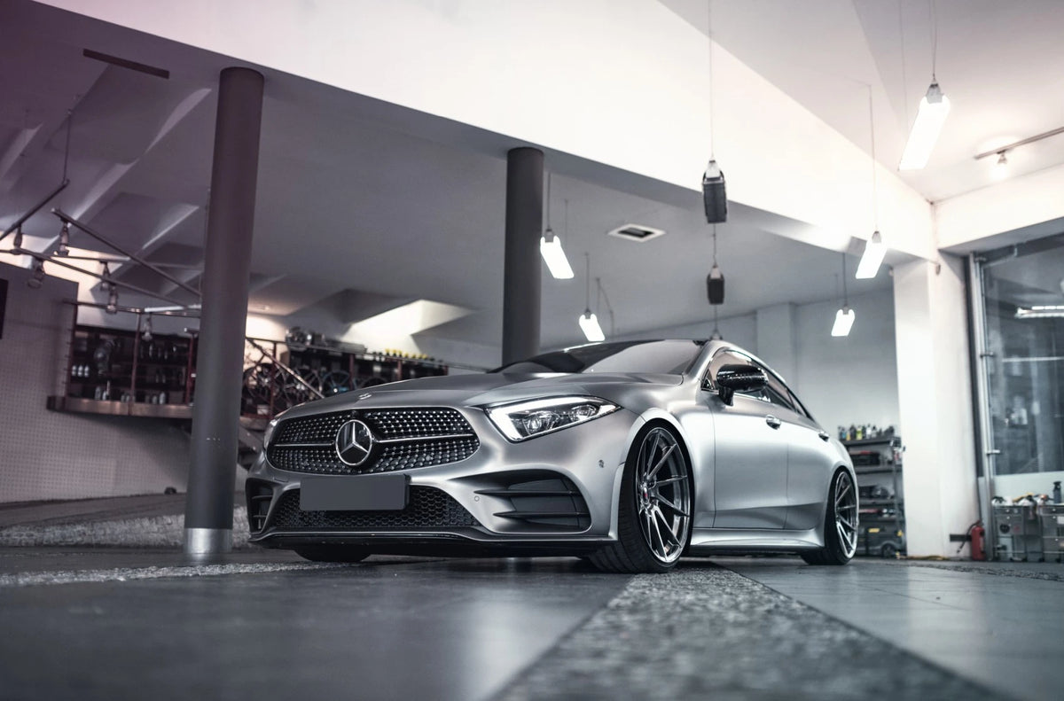 Alu kola Mercedes Benz CLS Japan Racing JR36 Hyper Black