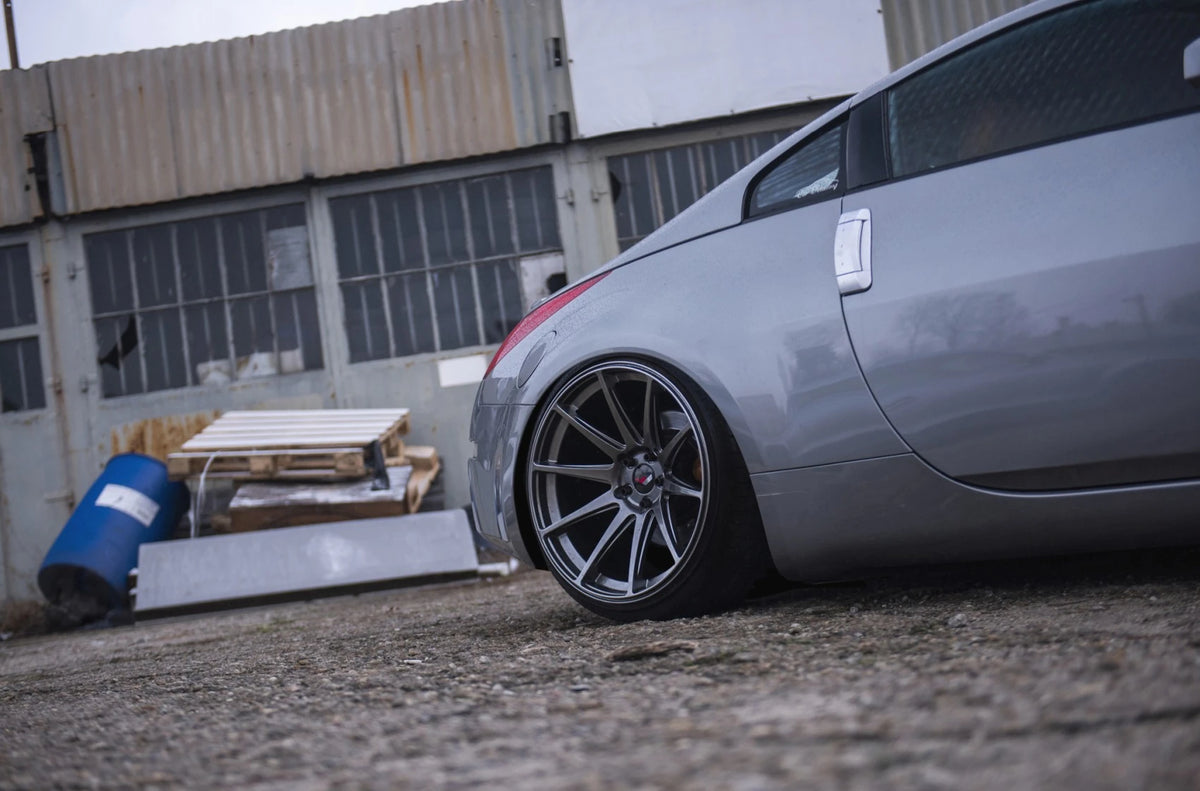 Alu kola Nissan 350Z Japan Racing JR11 Hyper Black