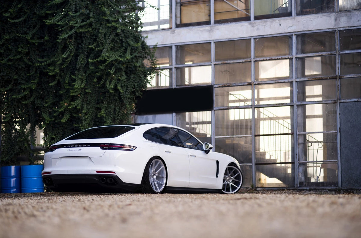 Alu kola Porsche Panamera Japan Racing JR30 Silver Machined Face