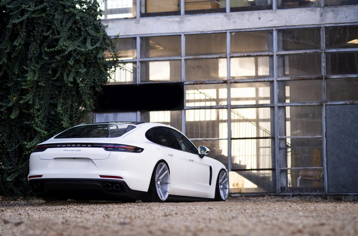 Alu kola Porsche Panamera Japan Racing JR30 Silver Machined Face