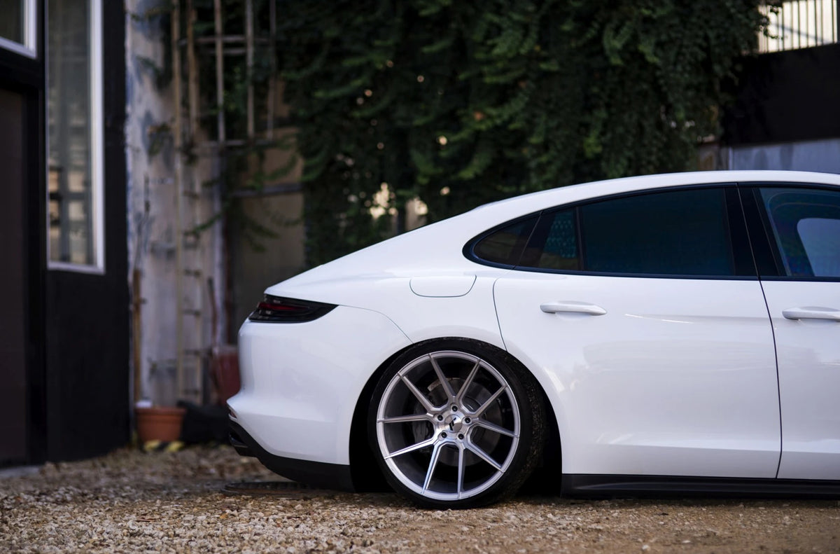Alu kola Porsche Panamera Japan Racing JR30 Silver Machined Face