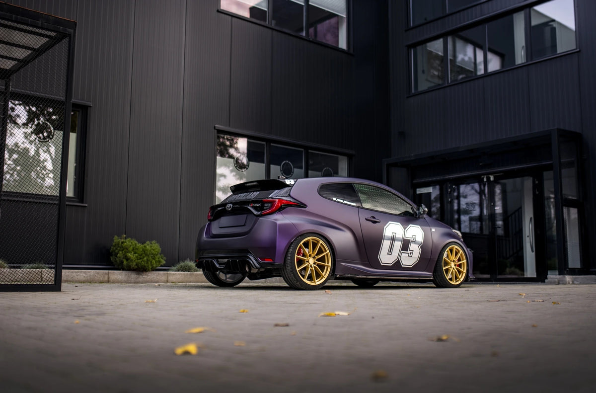 Cerchi in lega Japan Racing SL-02 8x18 5x112 ET35 72.6 Oro