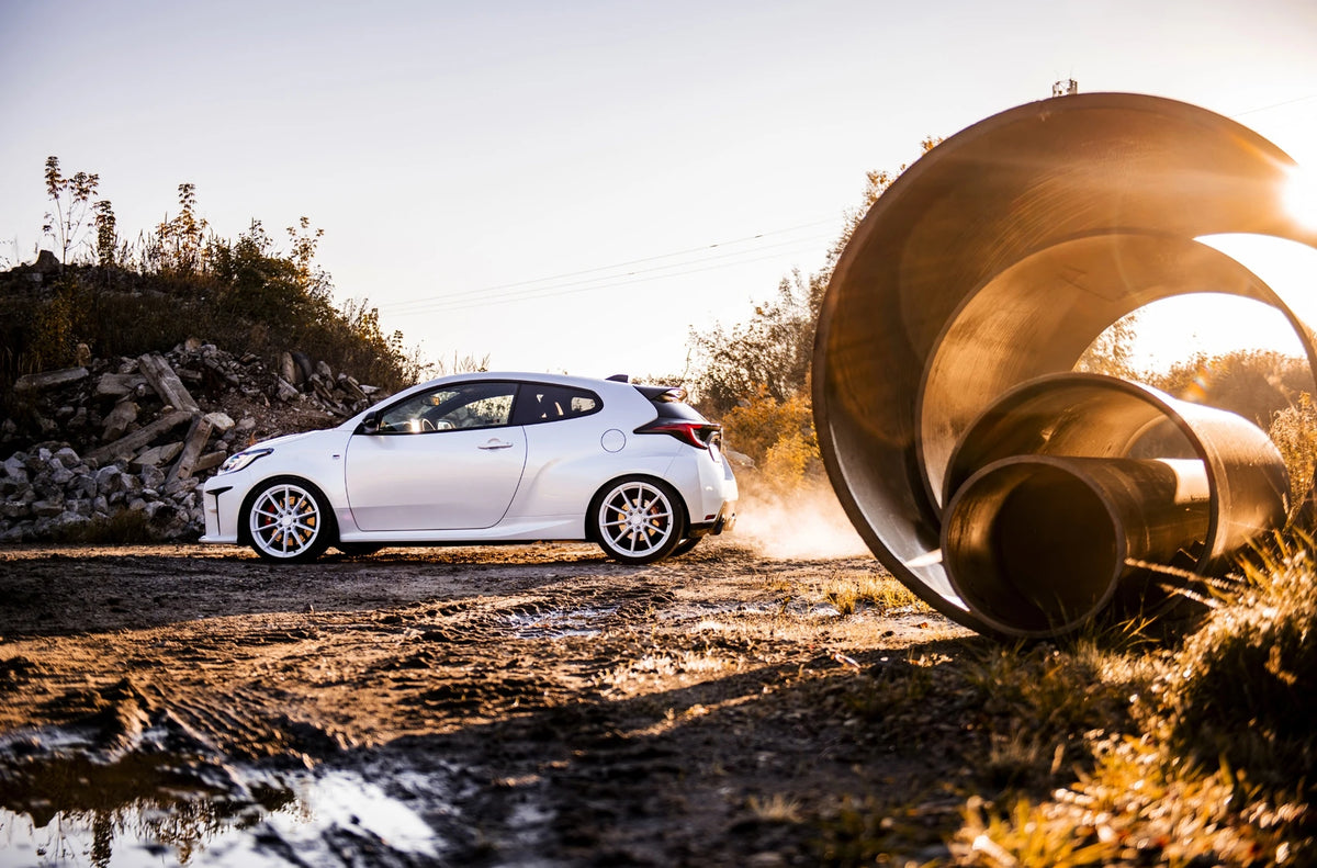Alu kola Toyota Yaris Japan Racing SL02 White