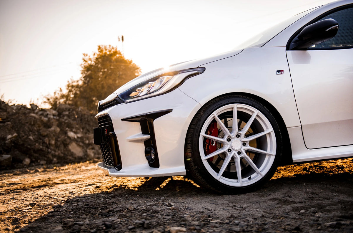 Alu kola Toyota Yaris Japan Racing SL02 White