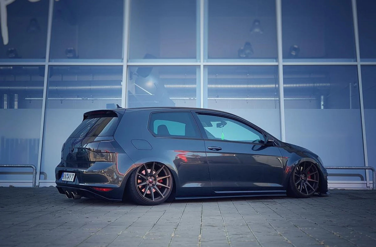 Volkswagen Golf R GTI