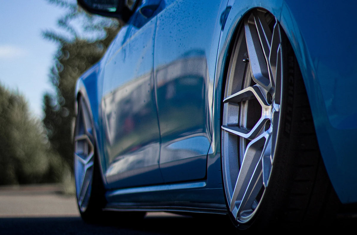 Volkswagen Golf R GTI