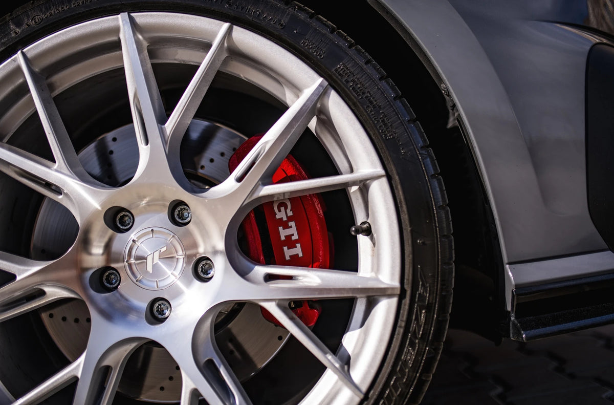 Volkswagen Golf R GTI