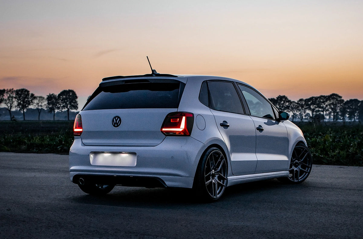 Alu kola Volkswagen Polo Japan Racing JR25 Hyper Black