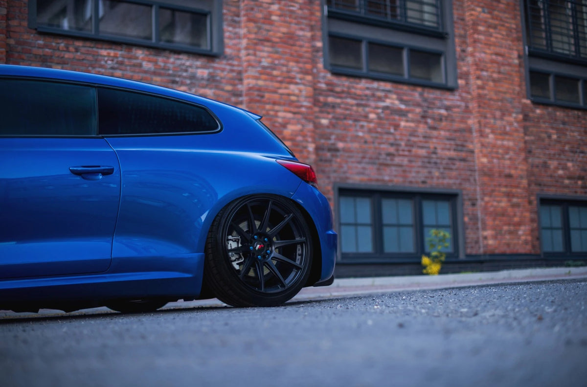 Alu kola Volkswagen Scirocco Japan Racing JR11 Matt Black