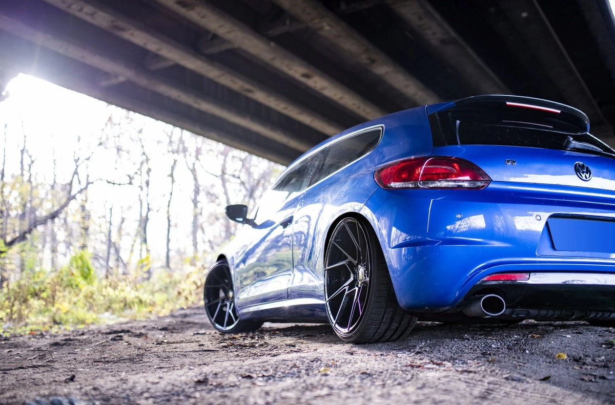 Alu kola Volkswagen Scirocco Japan Racing JR33 Glossy Black