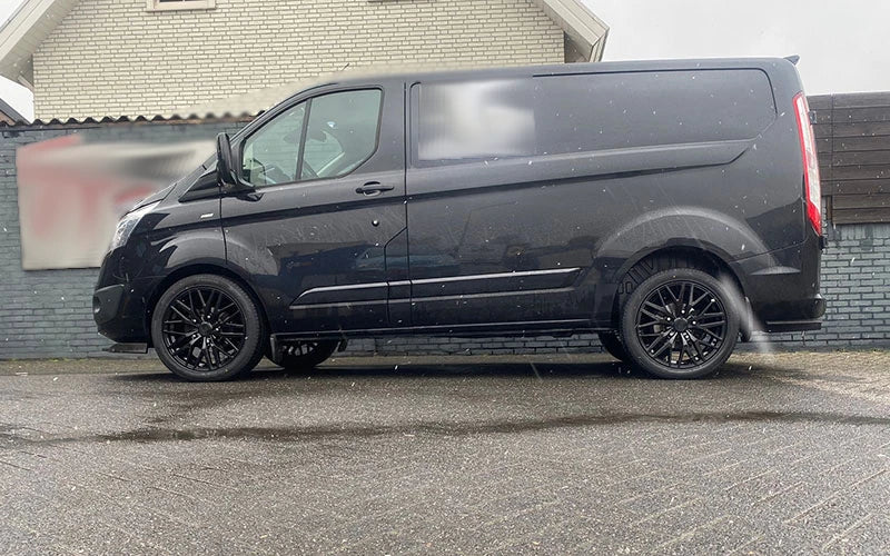 Alu kola pro Ford B1262 8x18 5x160 ET50 65.1 Black | Wheelsup.cz