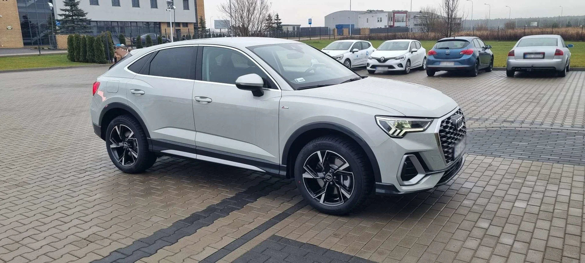 Alu kola pro Audi B1571 8x18 5x112 ET35 66.6 Black Polished | Wheelsup.cz