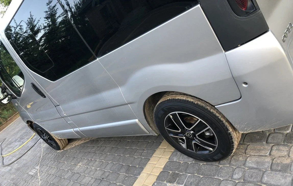 Alu kola Racing Line BK473 6.5x16 5x108 ET44 65.1 Black Polished | Wheelsup.cz