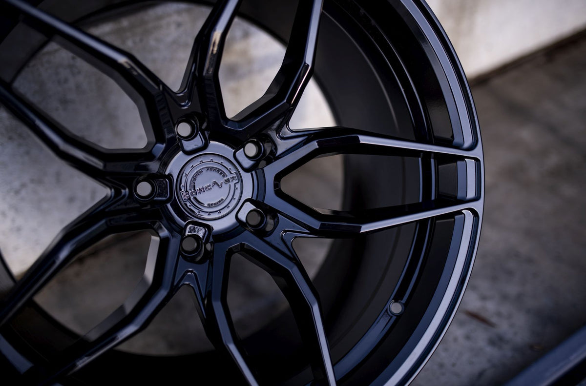 Alu kola Concaver CVR3 Platinum Black