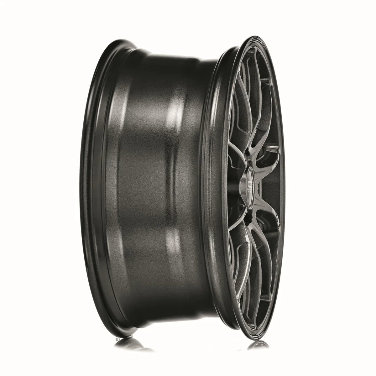 Alu kola OZ HYPER GT HLT 9.5x19 5x120 ET35 Star Graphite