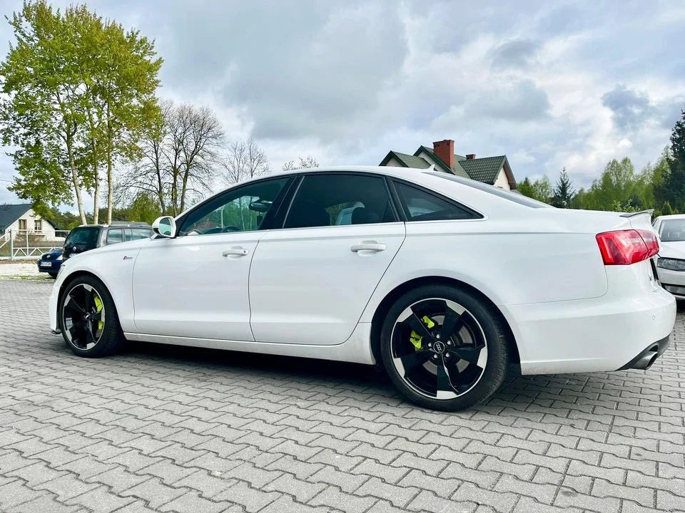 Alu kola pro Audi XE351 8.5x19 5x112 ET32 66.6 černá – na voze 1