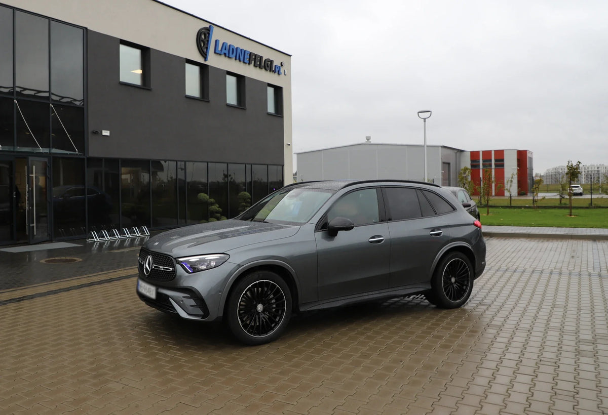 Alu kola pro Mercedes MR532 9x21 5x112 ET30 66.6 černá – na voze 3