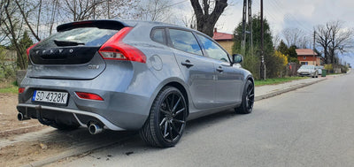 Alu kola Racing Line B1058 8.5x19 5x112 ET26 66.6 černá – na voze 1