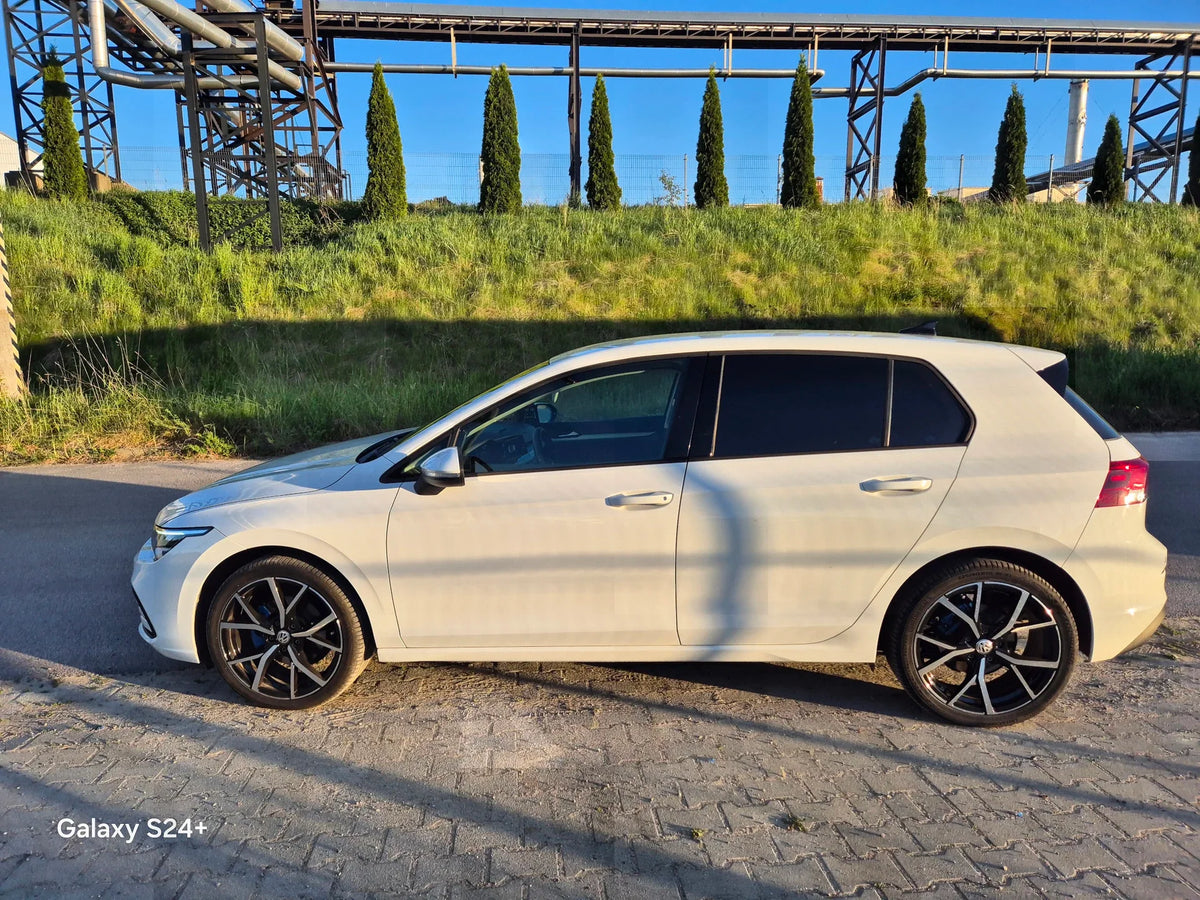Alu kola pro Volkswagen B5801 8x19 5x112 ET28 66.6 černá – na voze 1