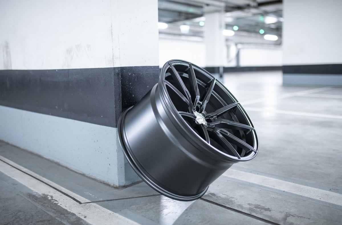 Alu kola Concaver CVR4 19x8,5 ET45 5x114,3 Carbon Graphite – detail 2