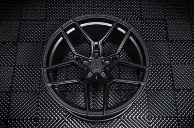Alu kola Concaver CVR5 19x8,5 ET45 5x112 Carbon Graphite – detail 1