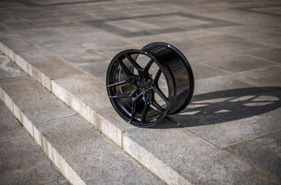 Alu kola Concaver CVR5 20x10,5 ET15-45 BLANK Platinum Black – detail 2