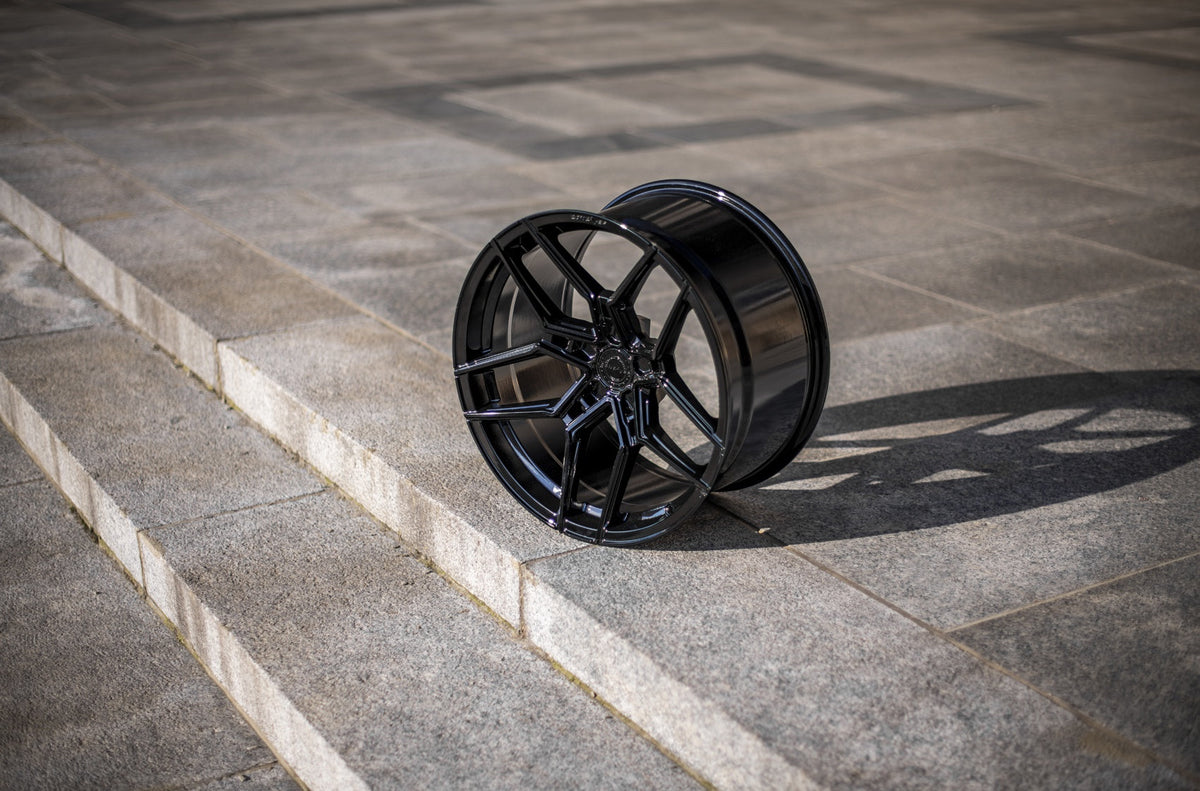 Alu kola Concaver CVR5 20x10 ET20-48 BLANK Platinum Black – detail 2