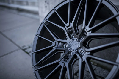 Alu kola Japan Racing JR38 19x8,5 ET20-45 5H BLANK Hyper Gray – na voze 6